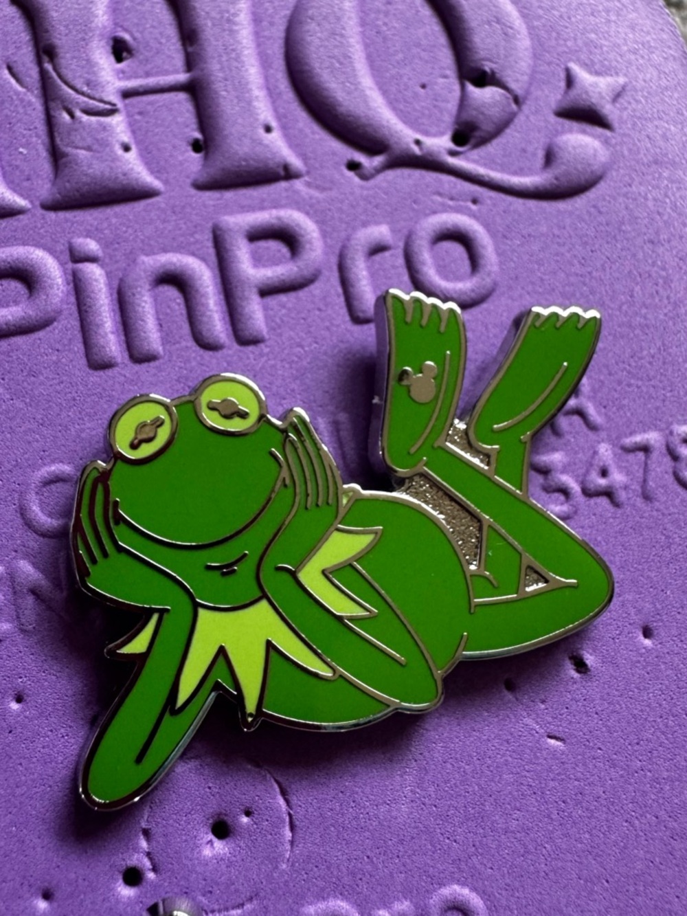WDW wave b 2025 hidden Disney Kermit pin